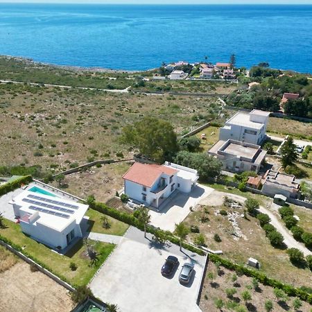 Villa Plemmirio Sea View Bagian luar foto