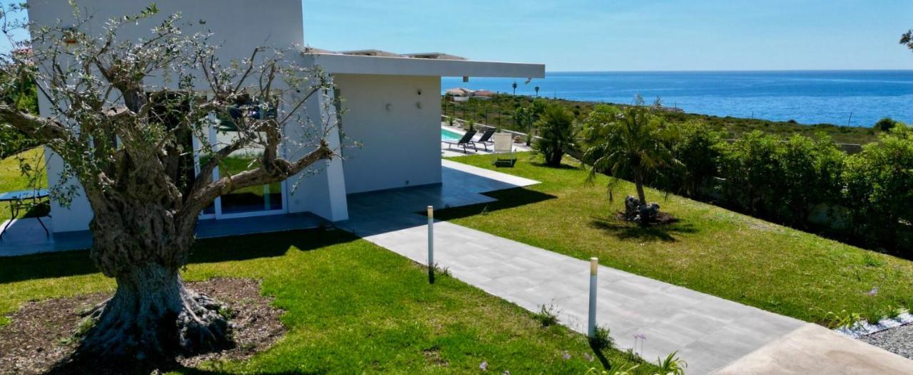 Villa Plemmirio Sea View Bagian luar foto